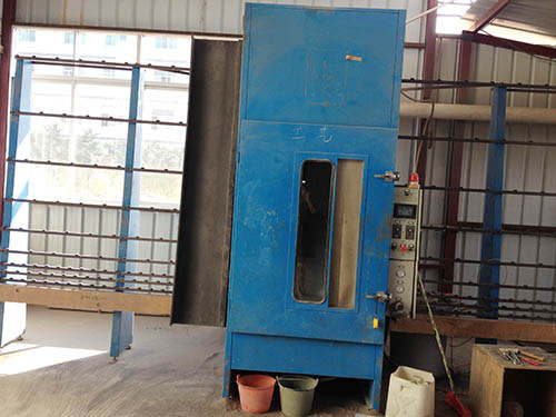 東莞玻璃廠設備自動打砂機